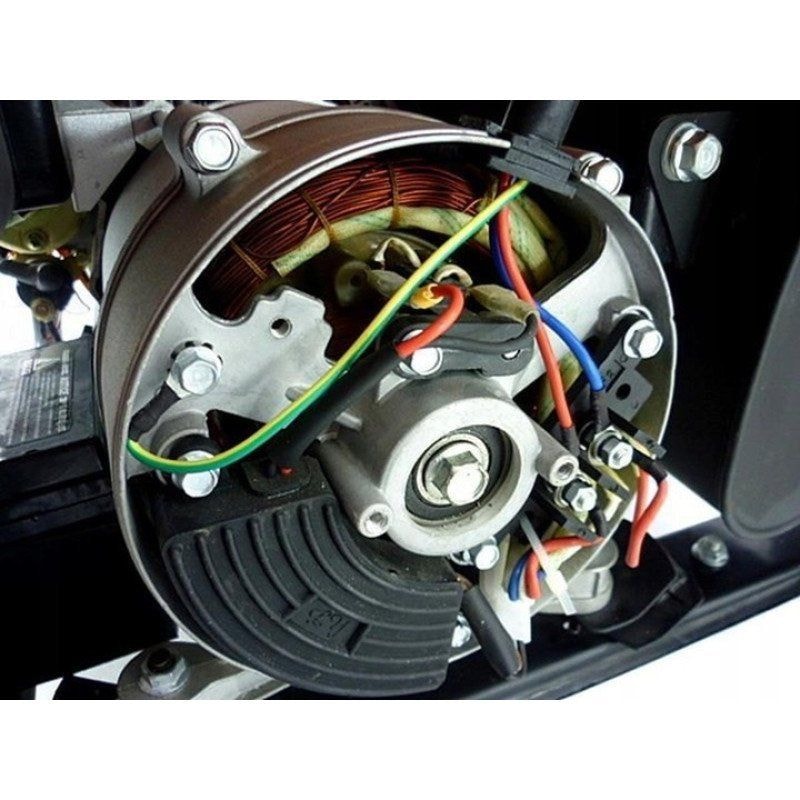 Генератор JAC, 3,2 кВт max 3,8 кВт, 42кг ED-PT-3300